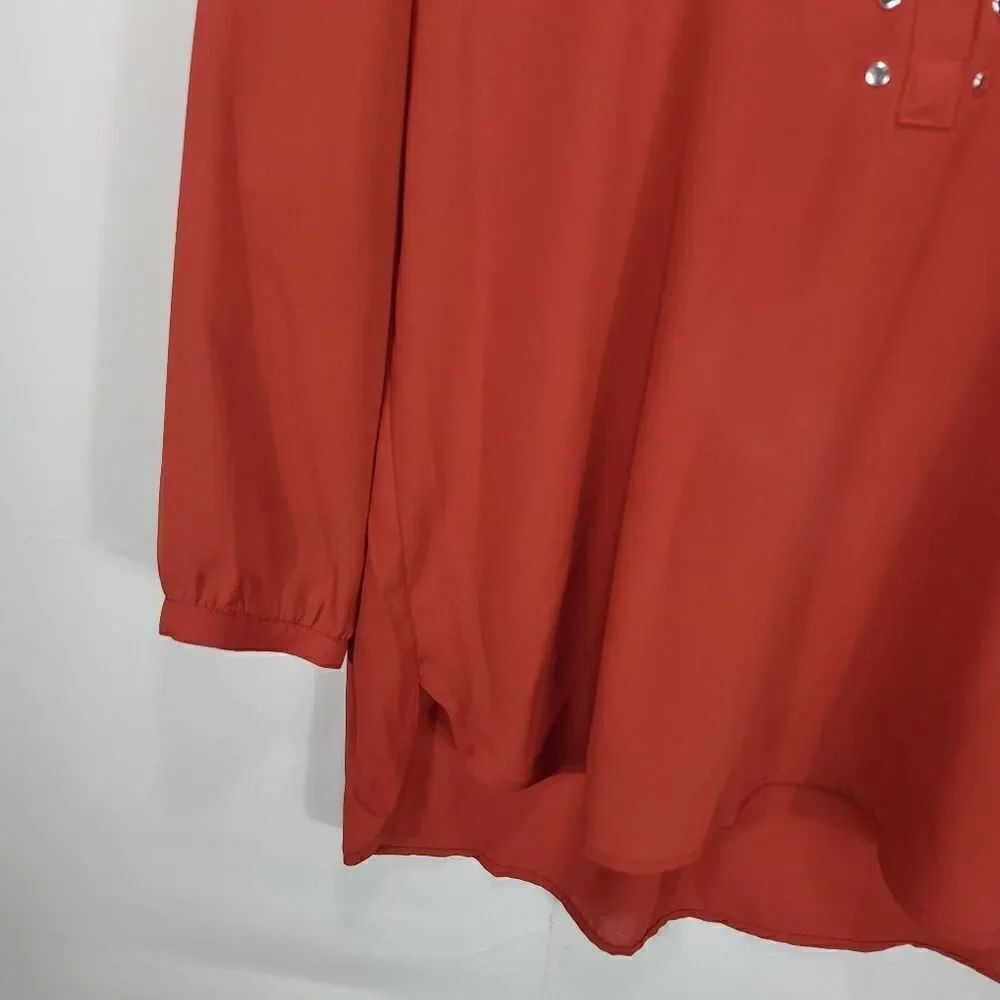 JM Collection Rivet Pleated-Back Blouse - Picture 6 of 12